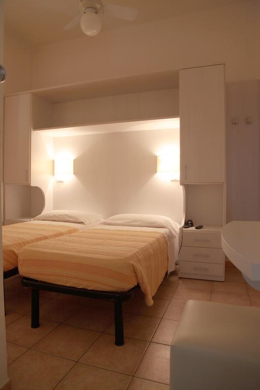 Hotel Gardenia Forlì Habitación foto