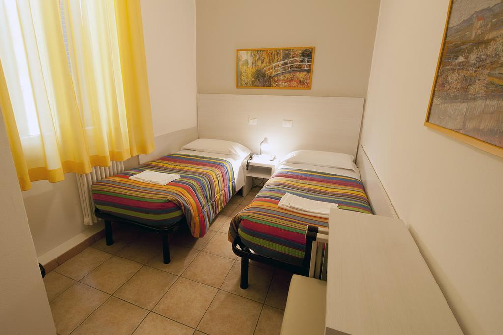 Hotel Gardenia Forlì Exterior foto